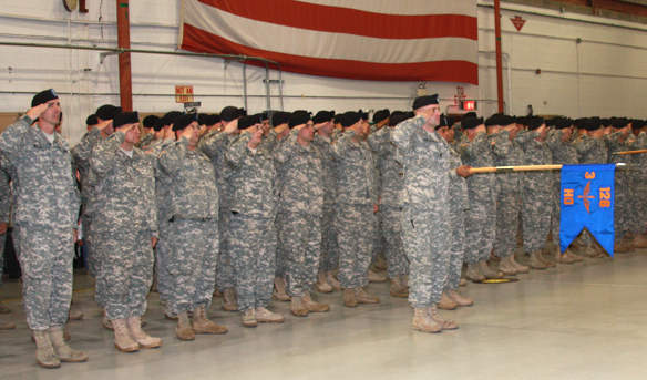 Soldiers gear up to leave for Iraq | Wareham