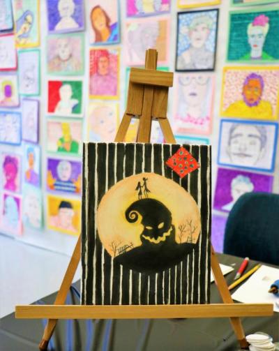This exhibition features different styles of artwork , including computer graphics, digital photography, figure drawing, ceramics, collages, and much more. Photo by: Nadya Korytnikova