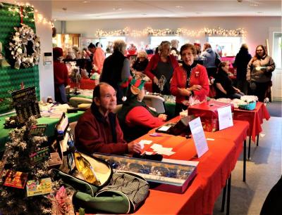 The room was packed with people during the Church of the Good Shepherd Christmas fair. Photo by: Nadya Korytnikova