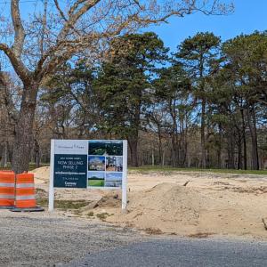 Windward Pines, sign, Bay Pointe Club development