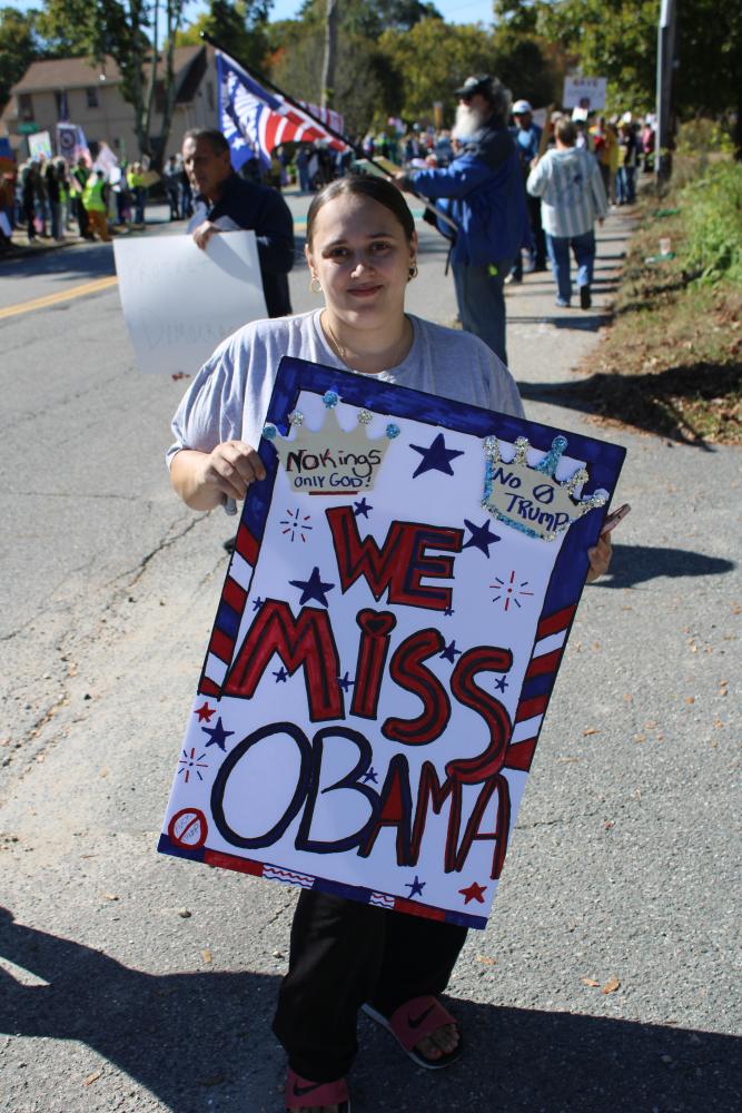 Katelyn Yates and her Obama sign. Katelyn Yates and her Obama sign.