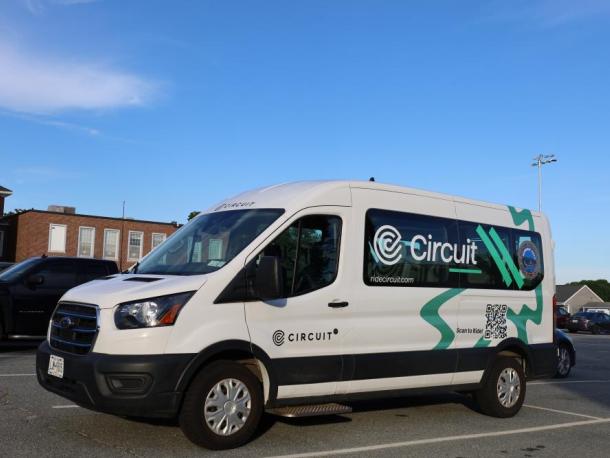 Circuit shuttle