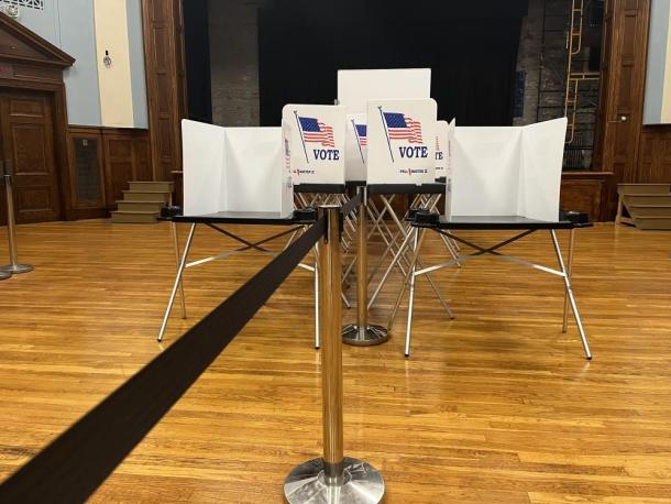 Empty voting booths. File photo