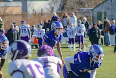 Amare Rose gets the team ready for additional points.