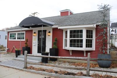 The empty Scarlett Rose. Photo by Brandy Muz