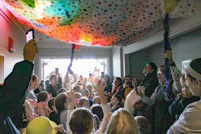 Patrick Marshall counts down.