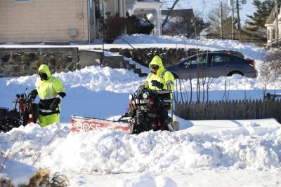 Municipal Maintenance works to clear snow on Main Street. Photo by Bobby Grady 