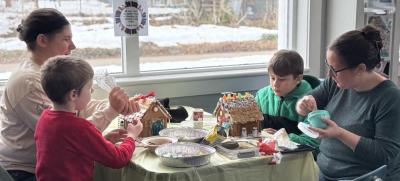 Kids decorate their homes. 