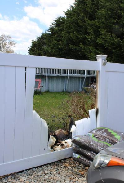 The melted fencing.