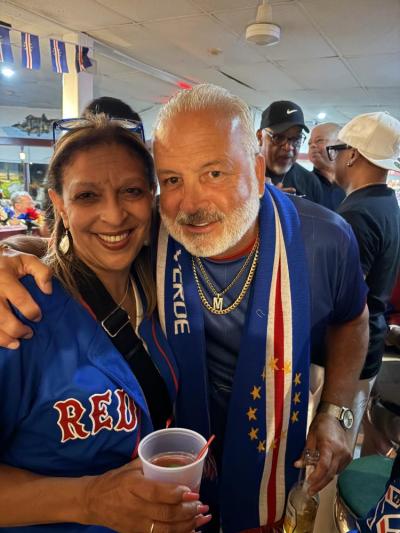 Kim Ganeto and Edwin Monteiro Jr. Photo by Lynn Spinola