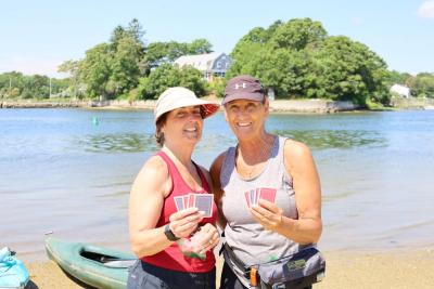 Carol Cabral and Nancy Ferreira
