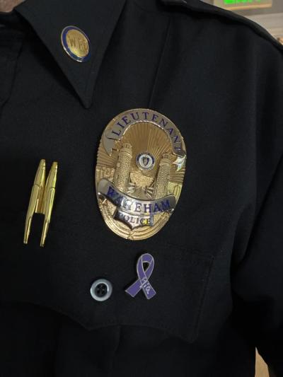Mia pins