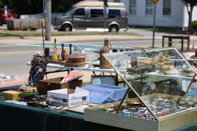Lots of antiques were out on the green during the faire. 