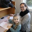 Using her favorite colors with her mom is Quinn Litchfeild.